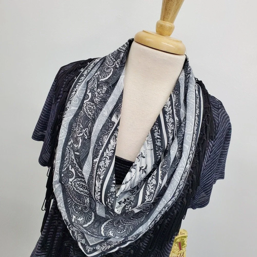 NWT OneWorld Scarf Neck Knit Top Womens 1X Gray Black‎ Paisley Short Sleeve - Picture 6 of 15